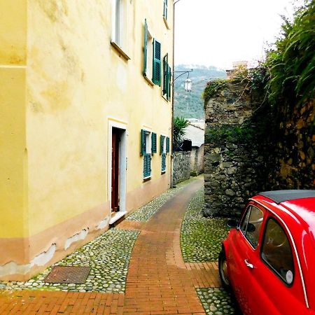 Bellissima Casa Nel Centro Storico!!! Apartment Levanto Bagian luar foto