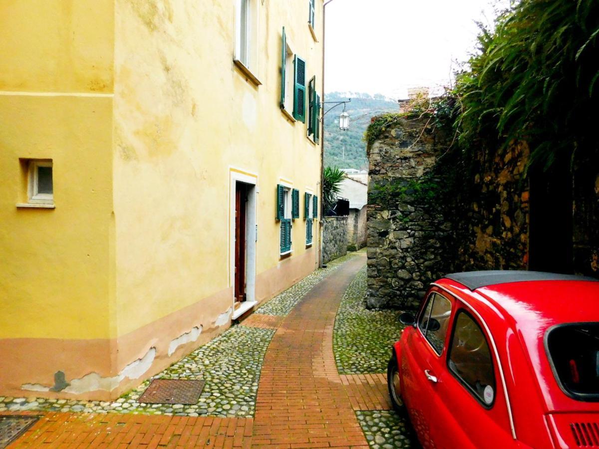 Bellissima Casa Nel Centro Storico!!! Apartment Levanto Bagian luar foto